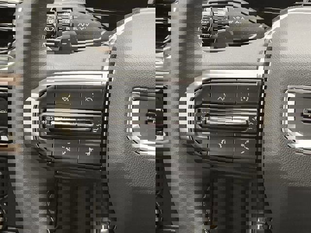 Used 2025 GMC Yukon Denali Ultimate image 13