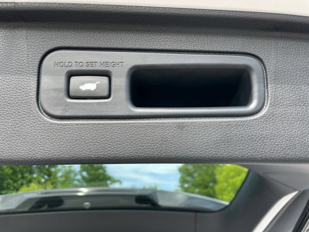 Certified 2025 Honda Pilot Touring image 43