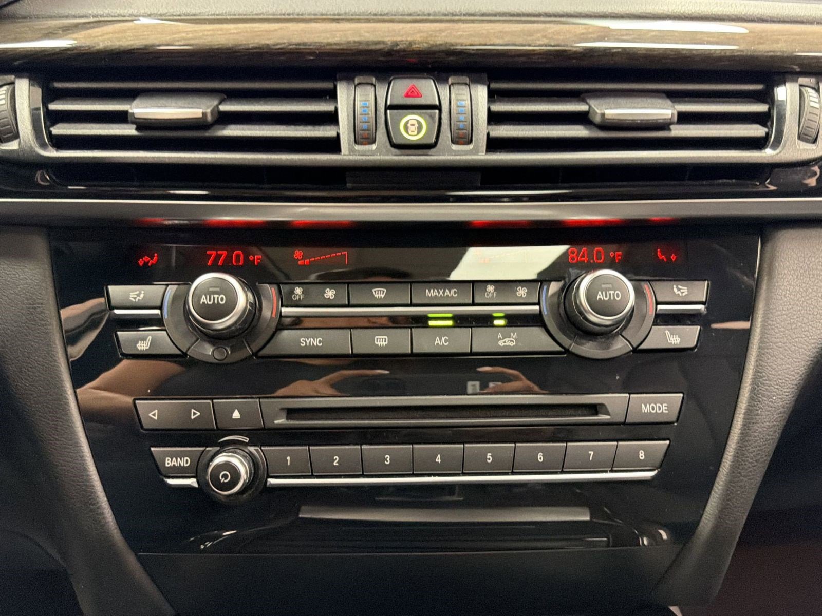 Used 2016 BMW X5 xDrive50i AWD/4WD image 25