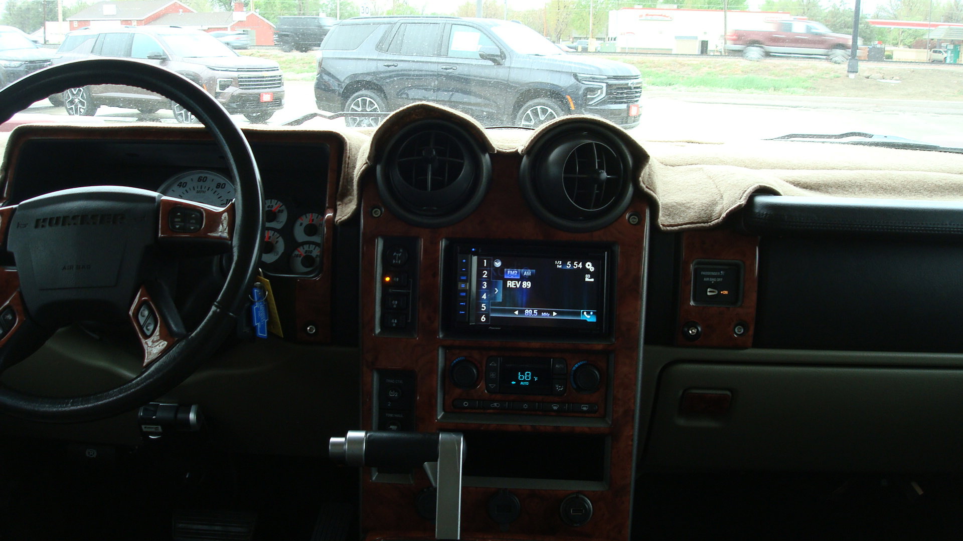 Used 2003 HUMMER H2 w/ Preferred Equipment Group AWD/4WD image 9