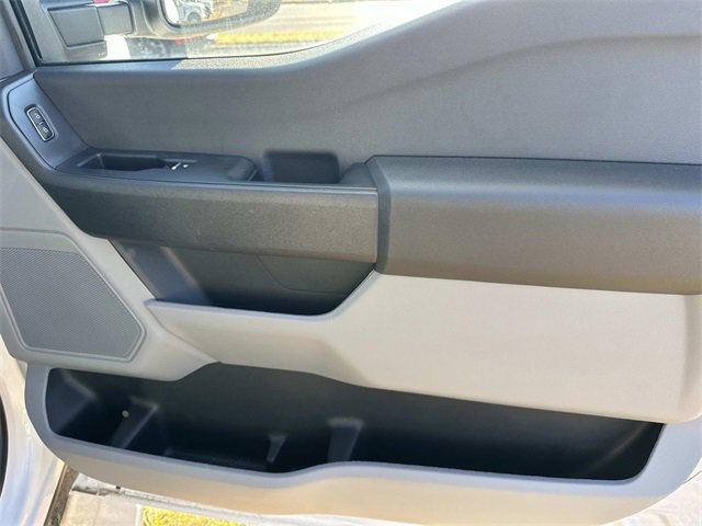 Used 2024 Ford F350 XL w/ Snow Plow Prep Package image 24