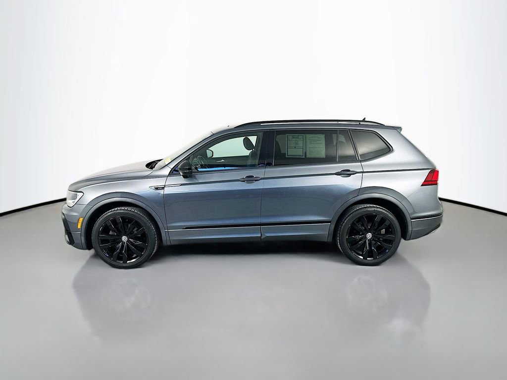 Used 2020 Volkswagen Tiguan SE R-Line w/ 3rd Row Seat Package AWD/4WD image 4