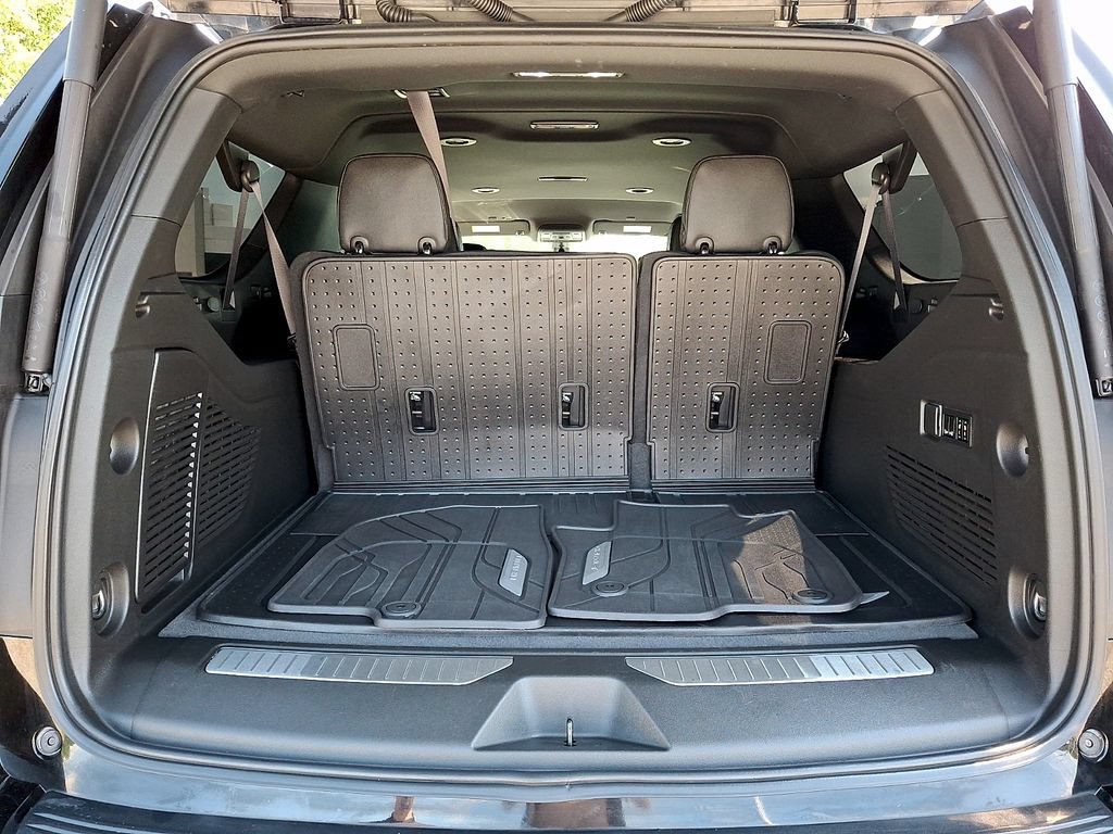 Certified 2022 Chevrolet Suburban High Country AWD/4WD image 34