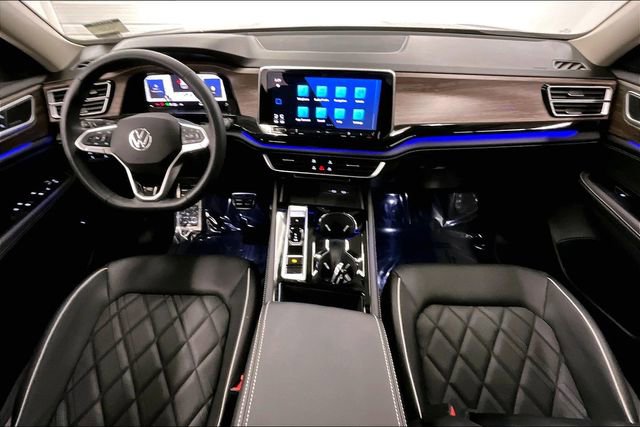 Used 2025 Volkswagen Atlas SEL Premium R-Line image 18