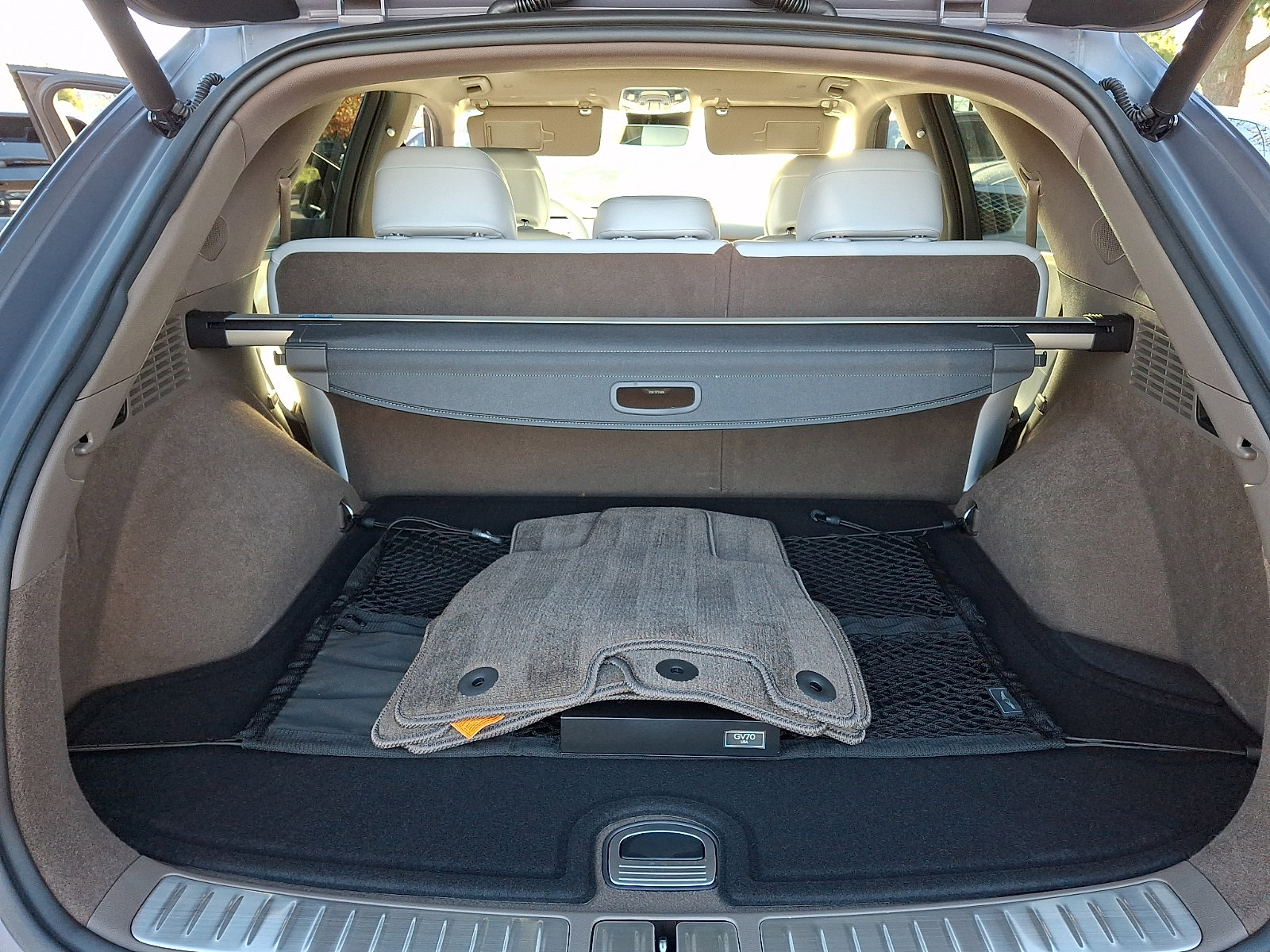 Used 2026 Genesis GV70 2.5T Advanced image 30