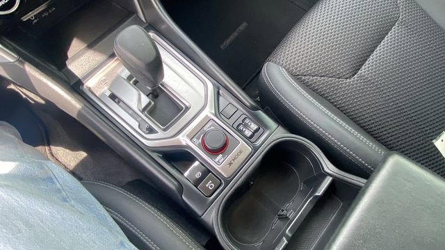 Used 2022 Subaru Forester Premium image 31