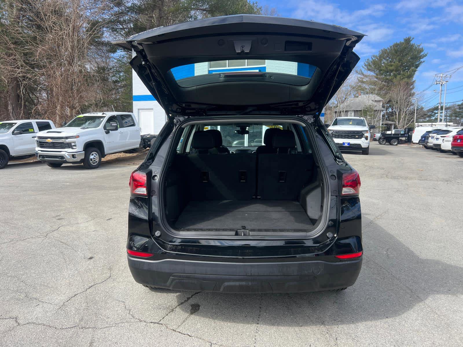 Certified 2023 Chevrolet Equinox LS image 40