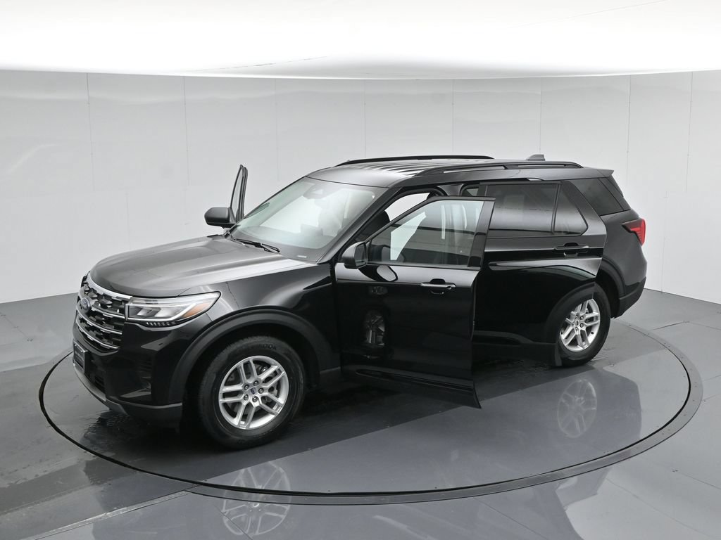 New 2026 Ford Explorer Active RWD image 40