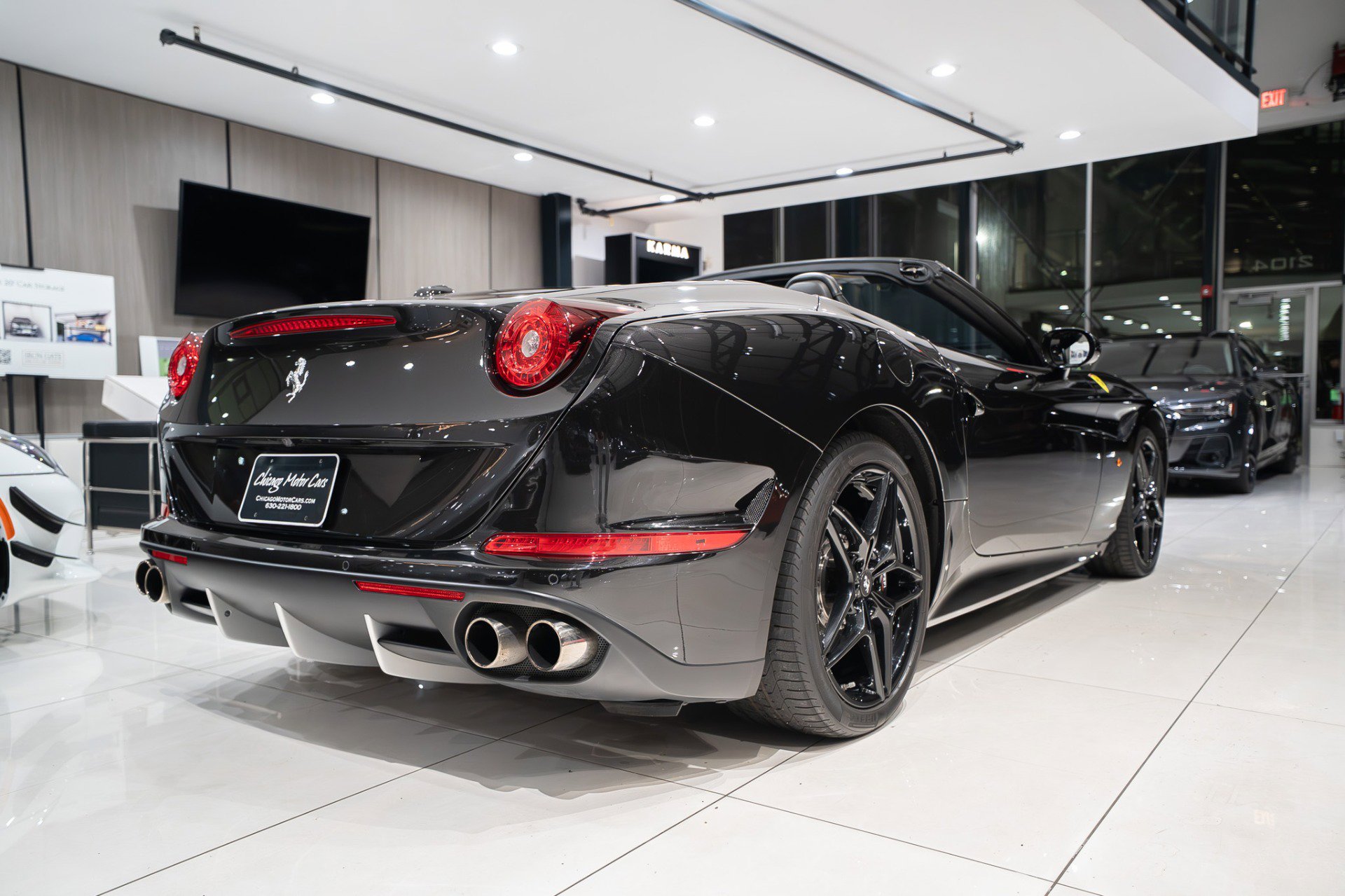 Used 2015 Ferrari California T image 42