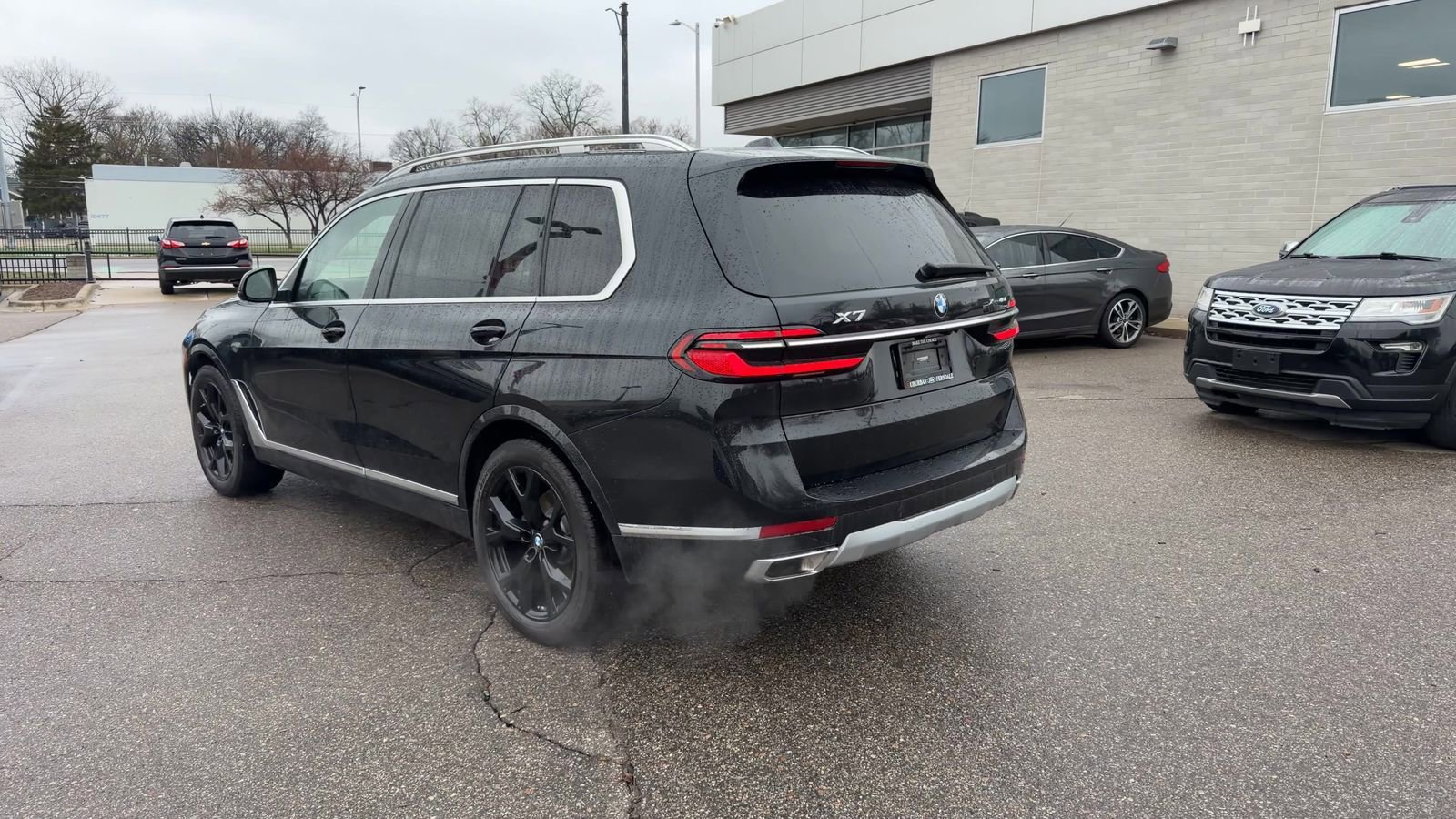 Used 2023 BMW X7 xDrive40i w/ Premium Package AWD/4WD image 8