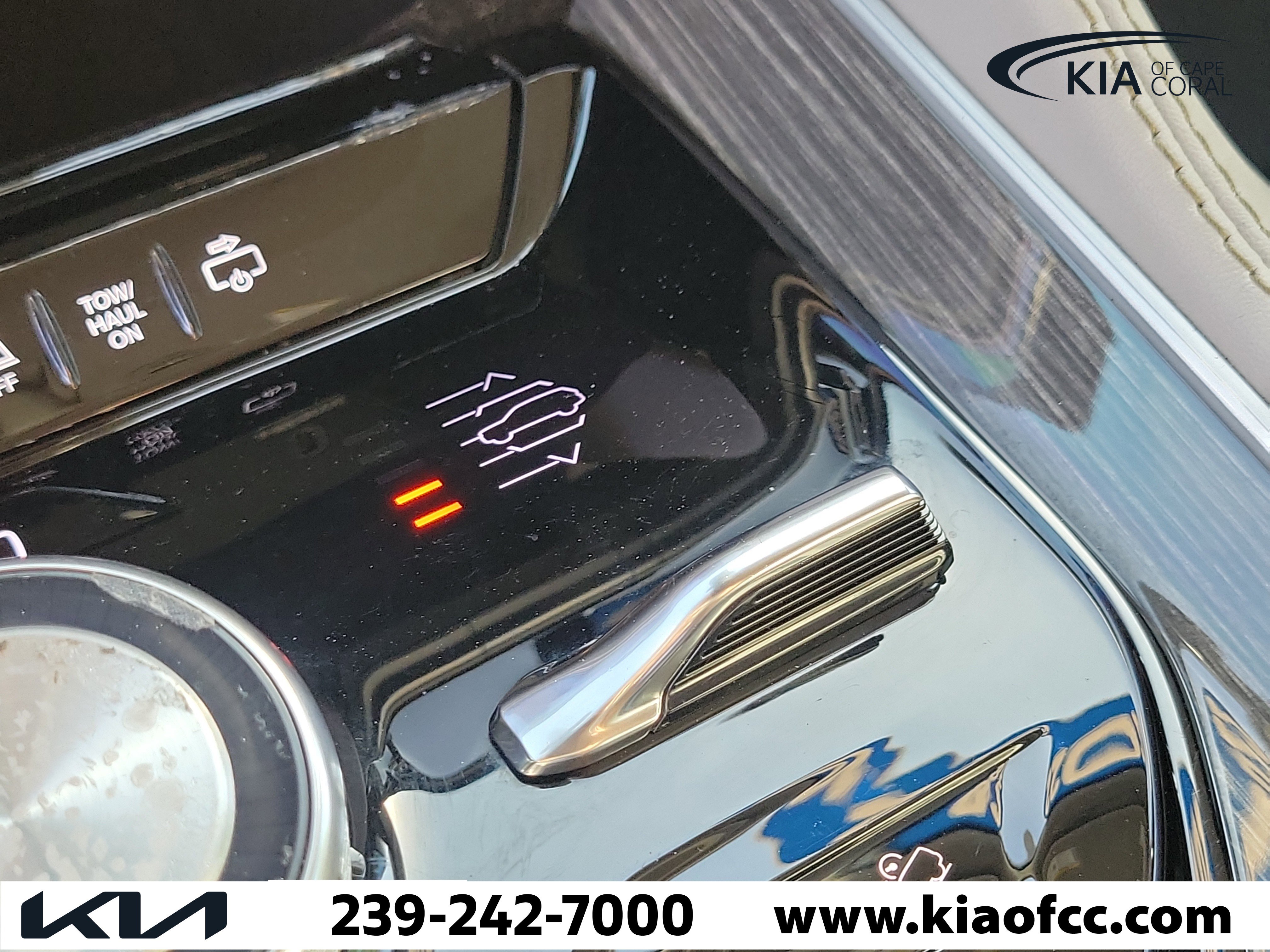 Used 2022 Jeep Wagoneer Series III w/ Flexible Seating Group image 30