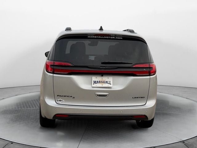 New 2026 Chrysler Pacifica Limited w/ S Appearance Package FWD image 4