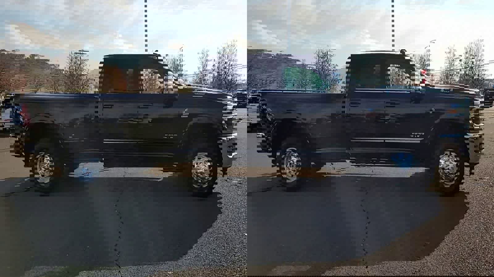 New 2026 RAM 3500 Limited image 9