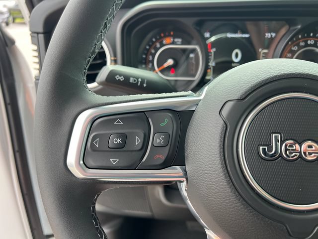 New 2026 Jeep Wrangler Unlimited Sahara w/ Safety Group AWD/4WD image 16