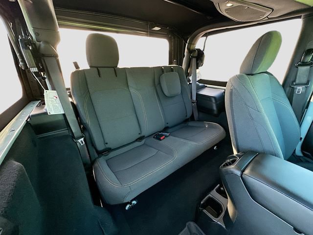Used 2024 Jeep Wrangler Sport S AWD/4WD image 26