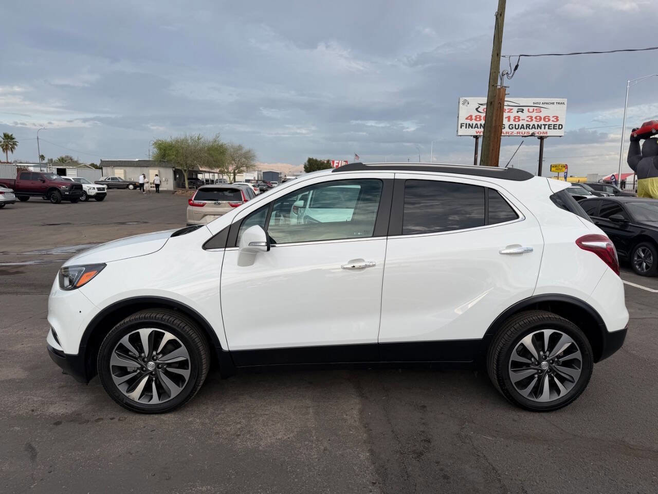 Used 2017 Buick Encore Premium FWD image 4