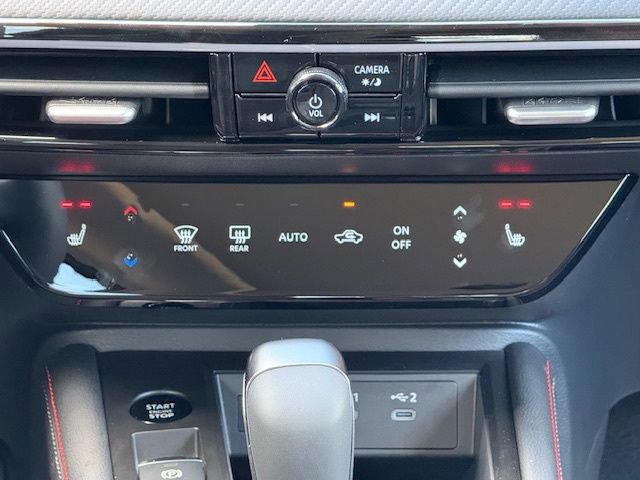 New 2026 Nissan Kicks SR w/ Cold Weather Package AWD/4WD image 19