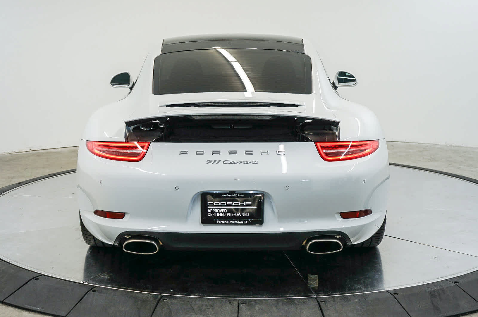 Certified 2016 Porsche 911 Carrera RWD image 10