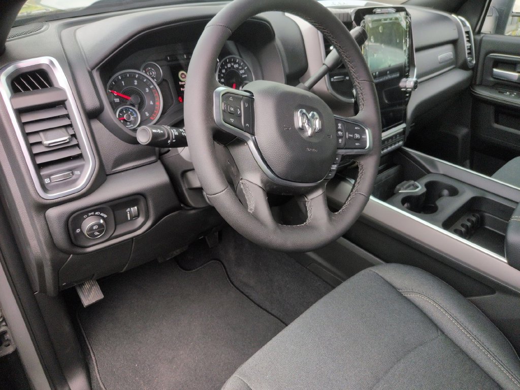 New 2026 RAM 3500 Big Horn AWD/4WD image 16