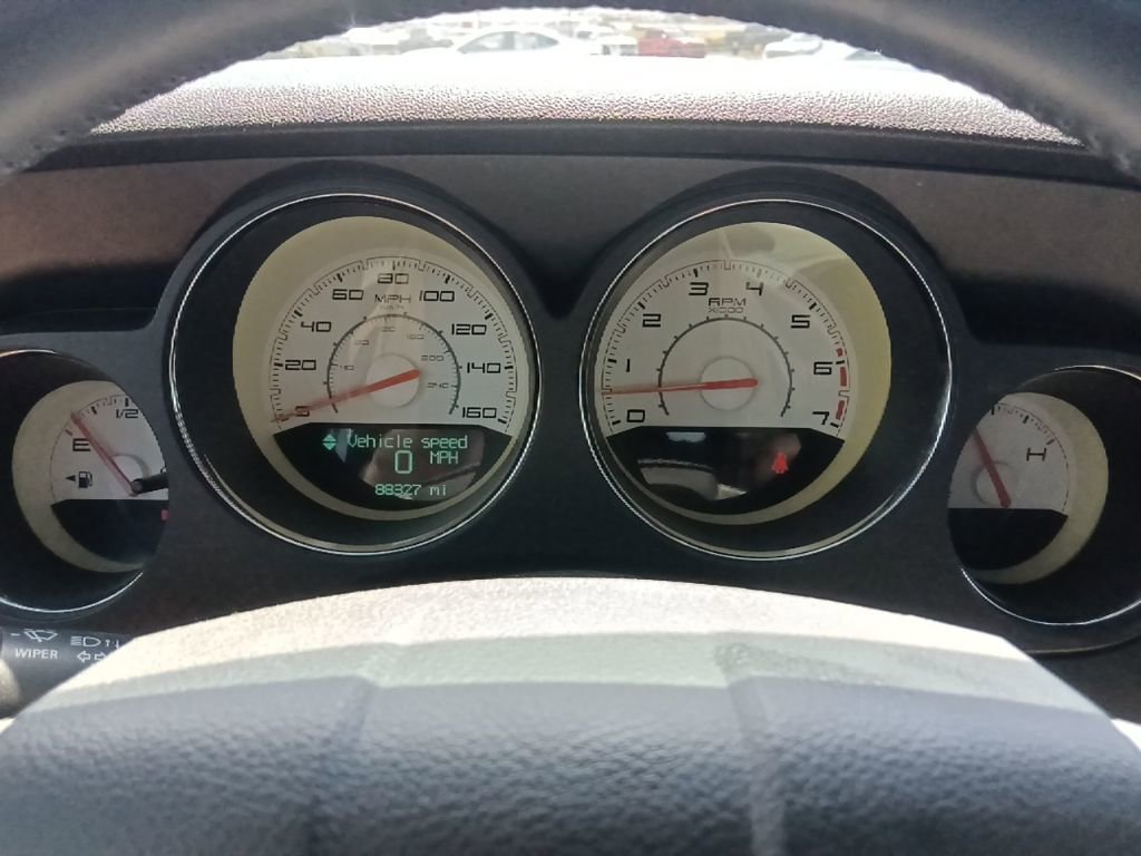 Used 2014 Dodge Challenger R/T RWD image 20