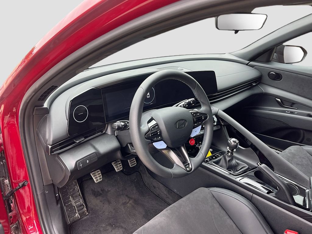 Used 2025 Hyundai Elantra N FWD image 9