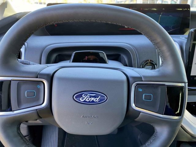 Used 2025 Ford Expedition Active image 18