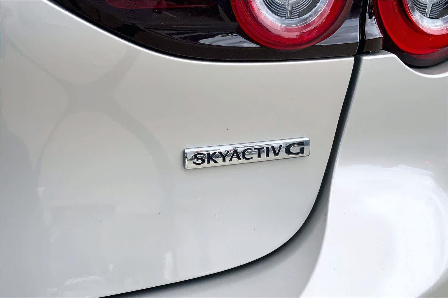 Used 2024 MAZDA MAZDA3 s FWD image 10