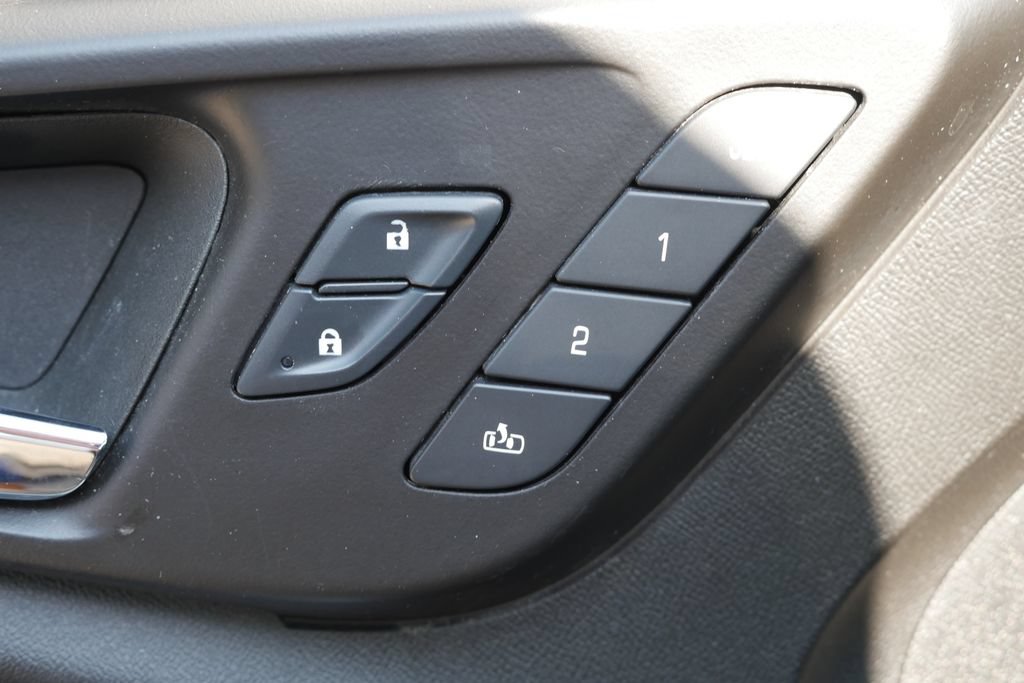 Used 2024 Chevrolet Malibu LT FWD image 20