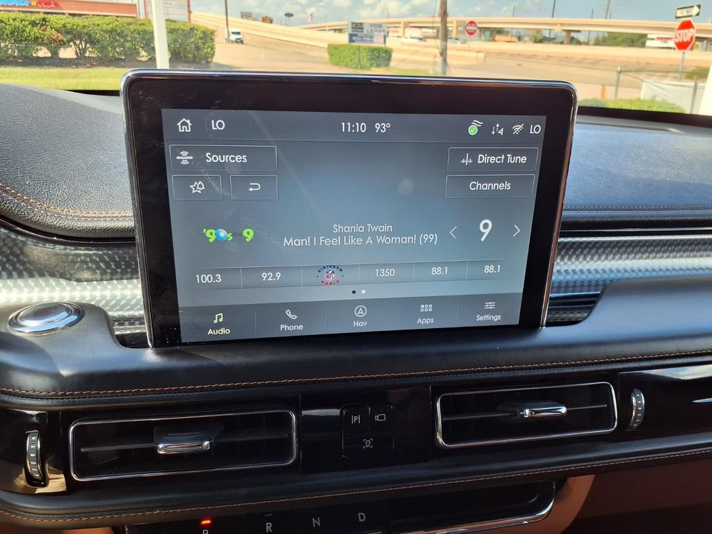 Certified 2023 Lincoln Aviator Black Label w/ Class IV Trailer Tow Package AWD/4WD image 22