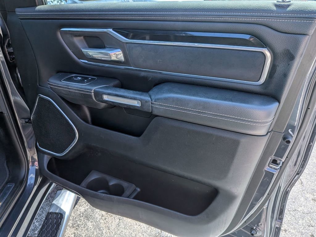 Used 2019 RAM 1500 Laramie w/ Sport Appearance Package AWD/4WD image 26