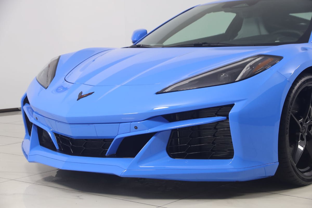 Used 2025 Chevrolet Corvette E-Ray AWD/4WD image 57