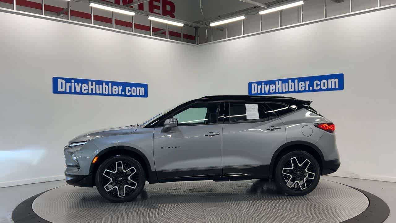 Used 2023 Chevrolet Blazer RS w/ Driver Confidence II Package FWD image 7