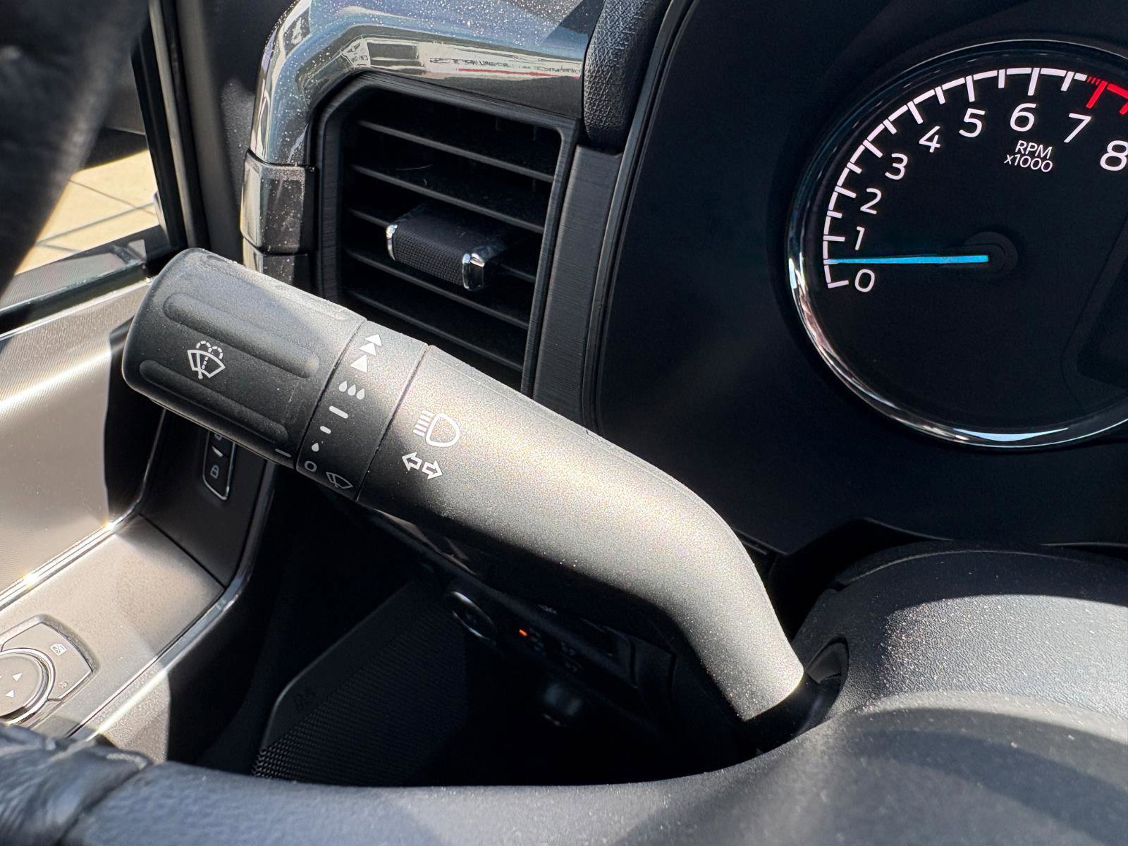 Used 2022 Ford F150 XLT w/ Equipment Group 302A High image 31