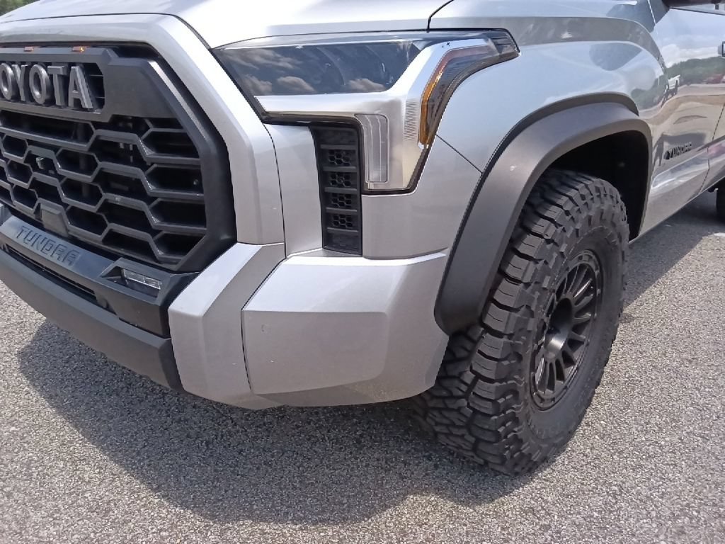 Used 2024 Toyota Tundra Limited w/ TRD Off-Road Package AWD/4WD image 9
