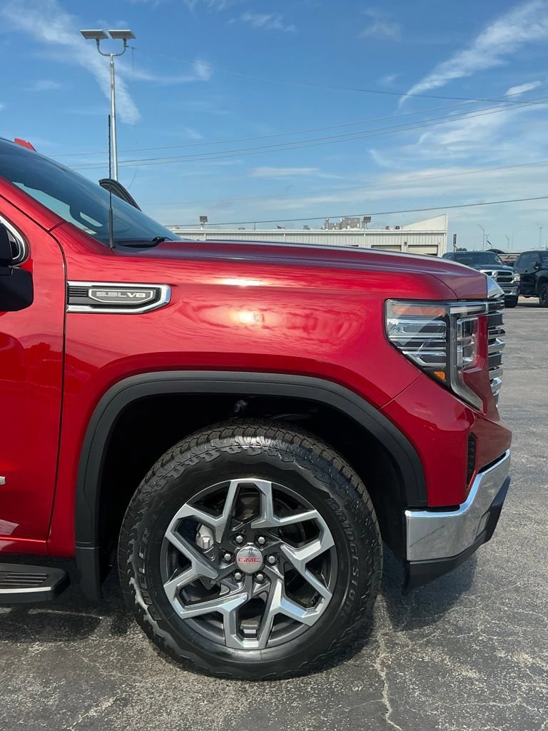 Used 2023 GMC Sierra 1500 SLT w/ SLT Premium Package AWD/4WD image 23