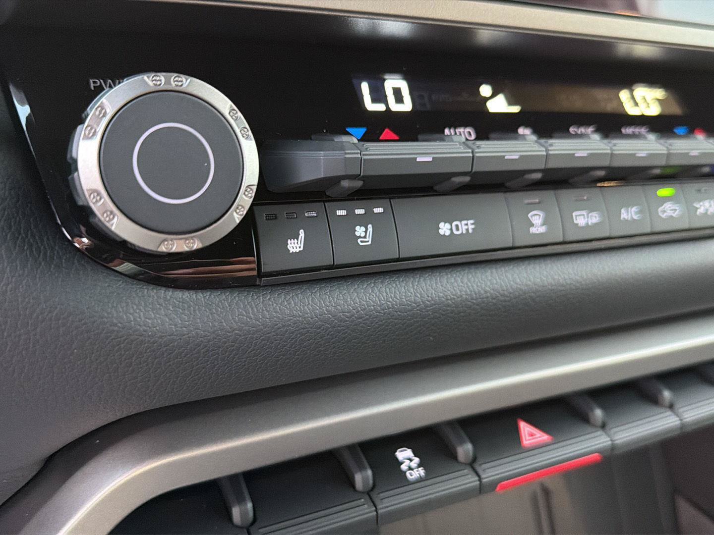 New 2026 Toyota Tundra Limited AWD/4WD image 27