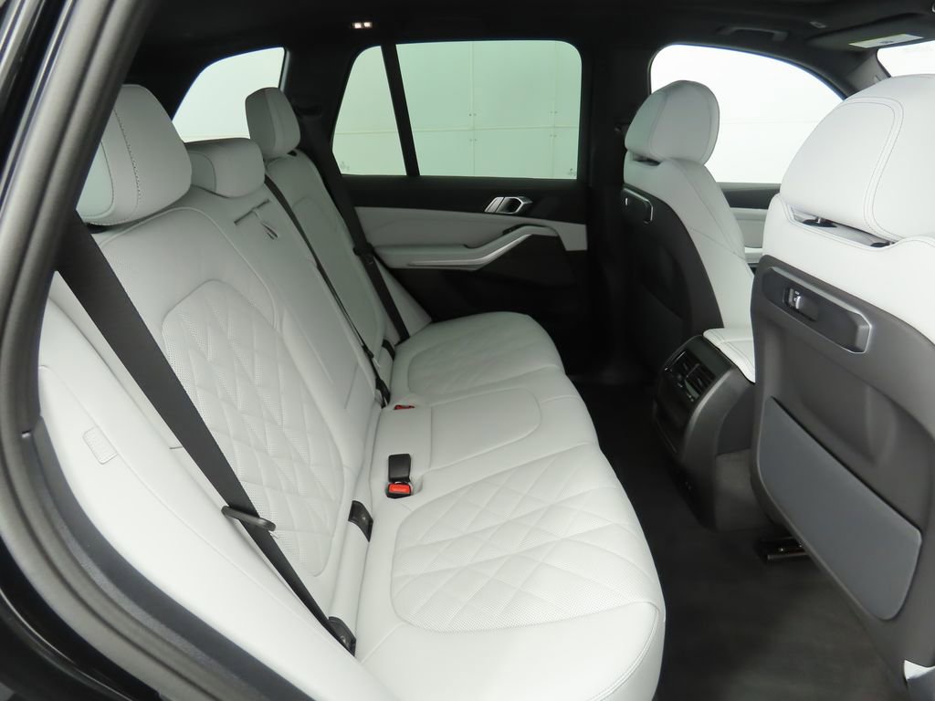 Certified 2025 BMW X5 sDrive40i image 24