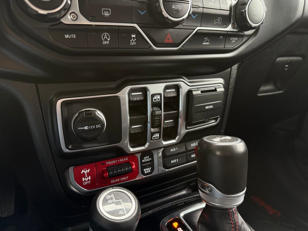 Used 2021 Jeep Wrangler Unlimited Rubicon AWD/4WD image 42