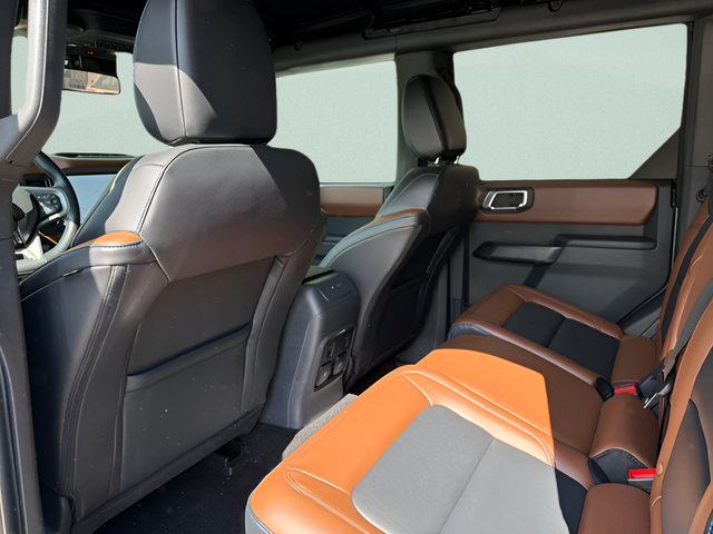 New 2024 Ford Bronco Outer Banks w/ Sasquatch Package AWD/4WD image 5
