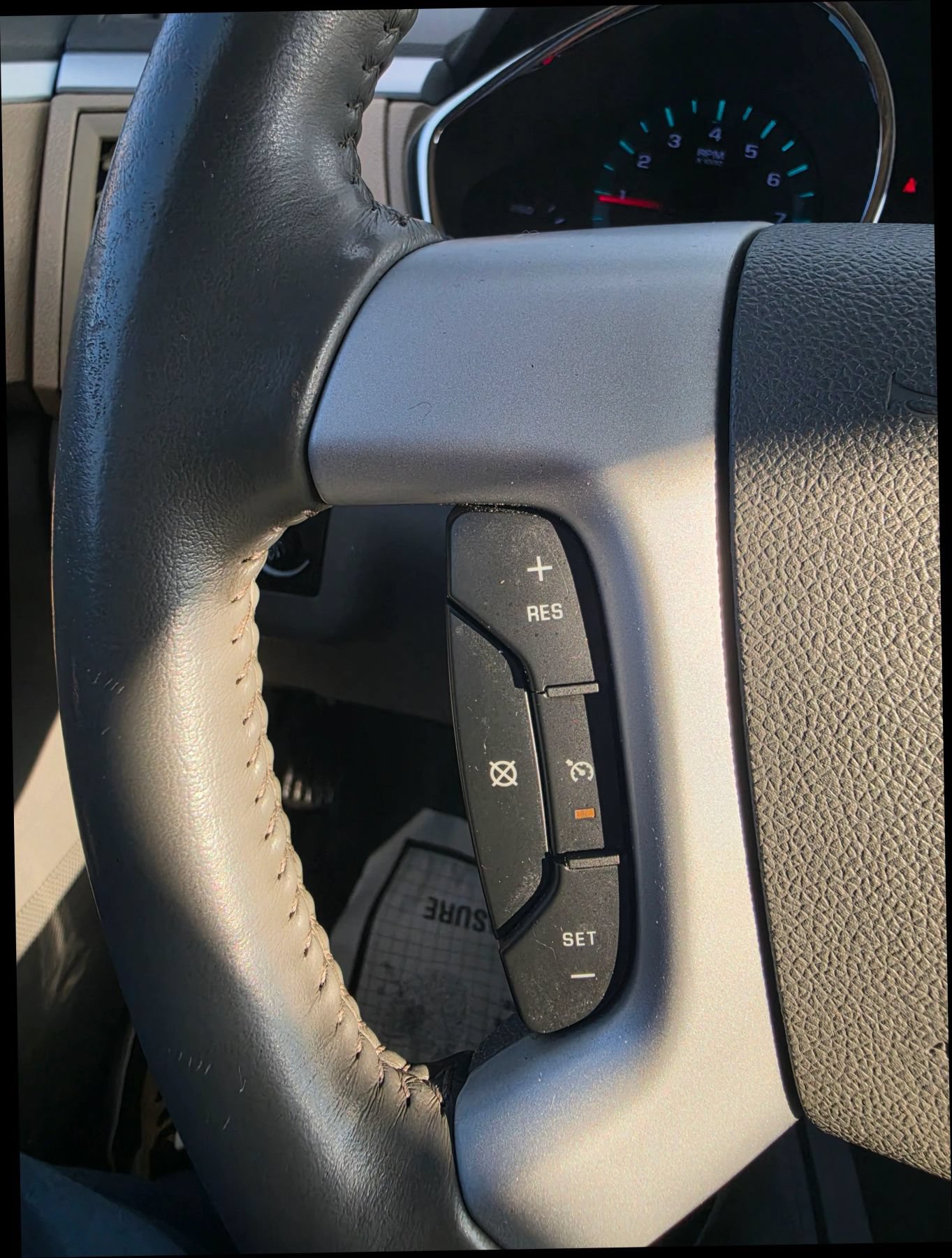 Used 2011 Chevrolet Traverse LT w/ Personal Connectivity Package FWD image 25