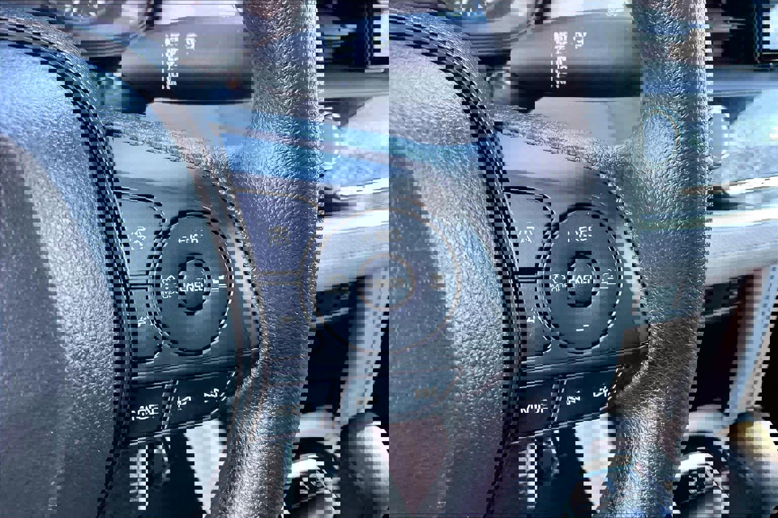 Certified 2023 Toyota Corolla Cross L image 23