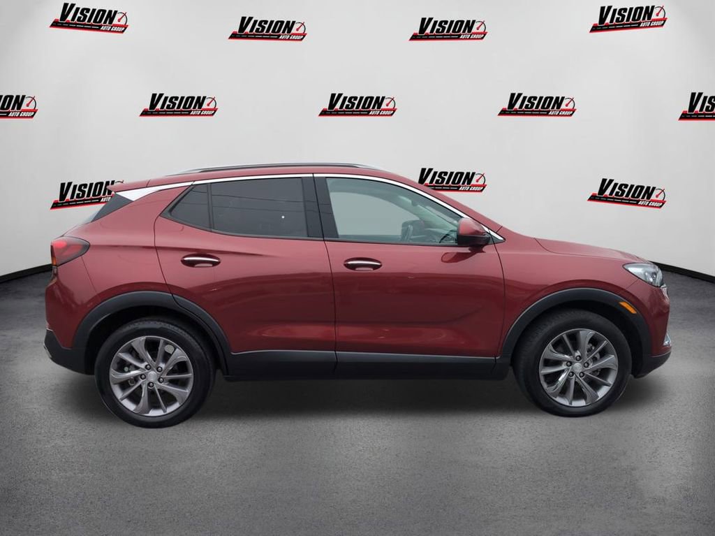 Used 2020 Buick Encore GX Essence w/ Experience Buick Package image 4