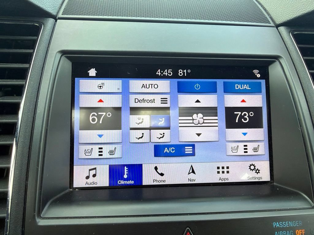 Used 2019 Ford Taurus Limited FWD image 22