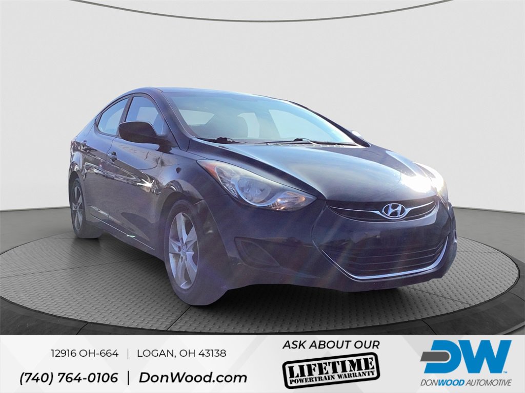 Used 2011 Hyundai Elantra GLS w/ Navigation Pkg 4