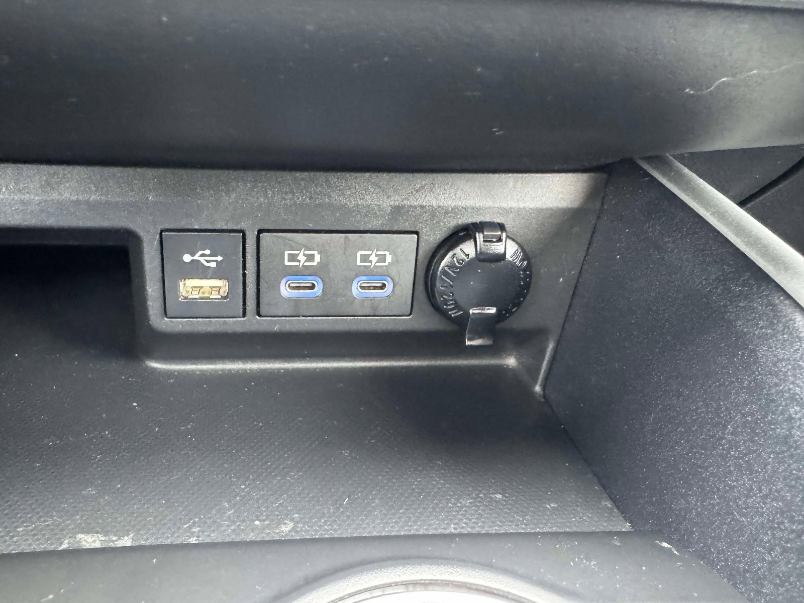 Used 2022 Toyota Highlander XLE image 33