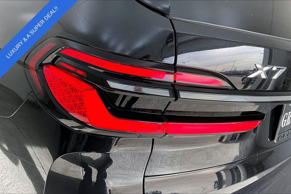 Used 2025 BMW X7 xDrive40i image 42