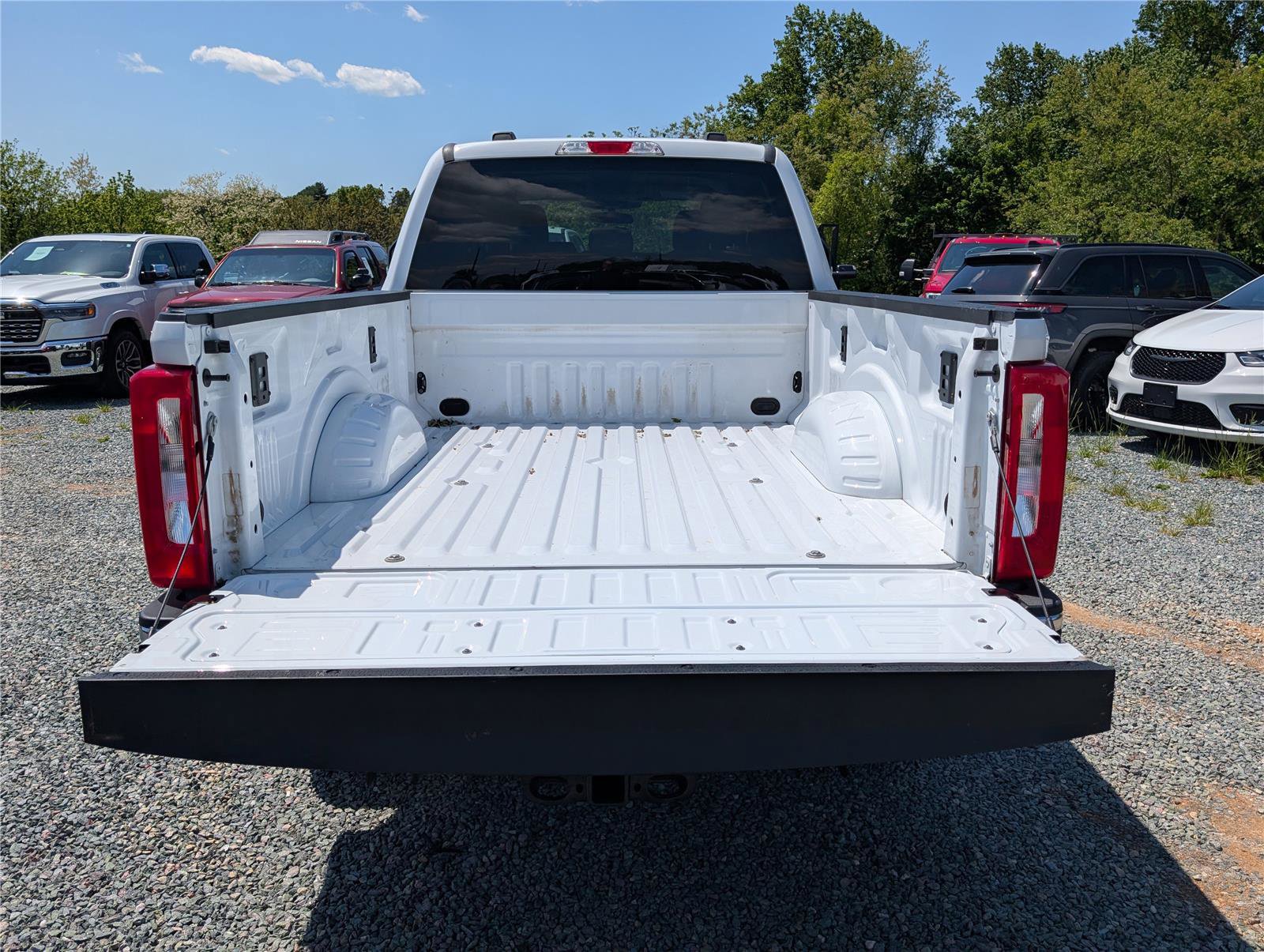 Used 2024 Ford F250 XLT w/ FX4 Off-Road Package AWD/4WD image 12