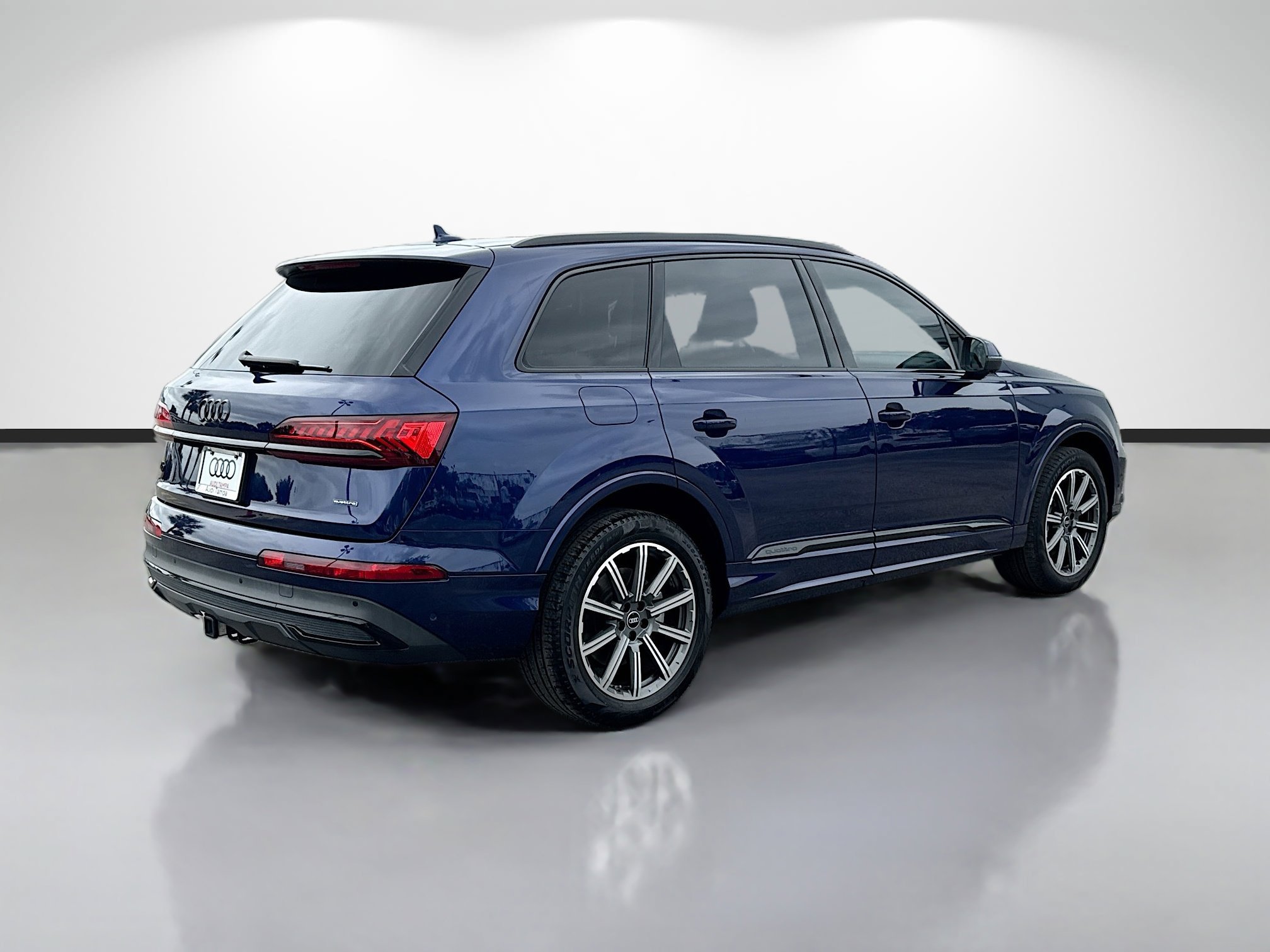 Certified 2023 Audi Q7 2.0T Premium Plus w/ Premium Plus Package AWD/4WD image 3