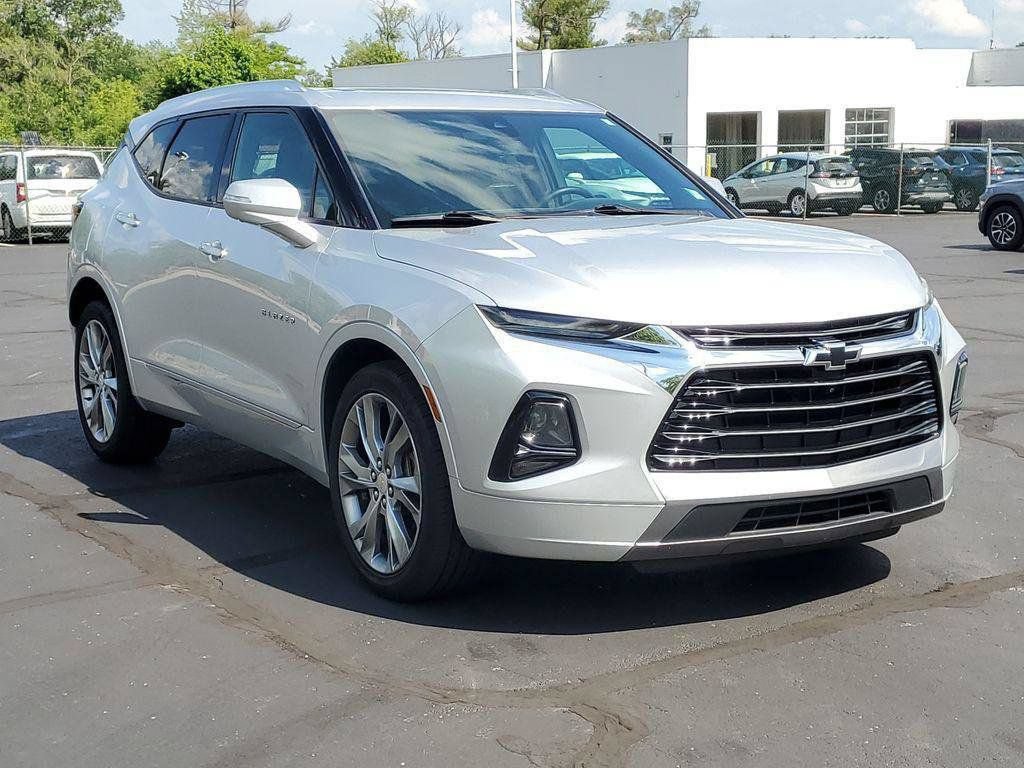 Used 2019 Chevrolet Blazer Premier w/ Sun and Wheels Package AWD/4WD image 2