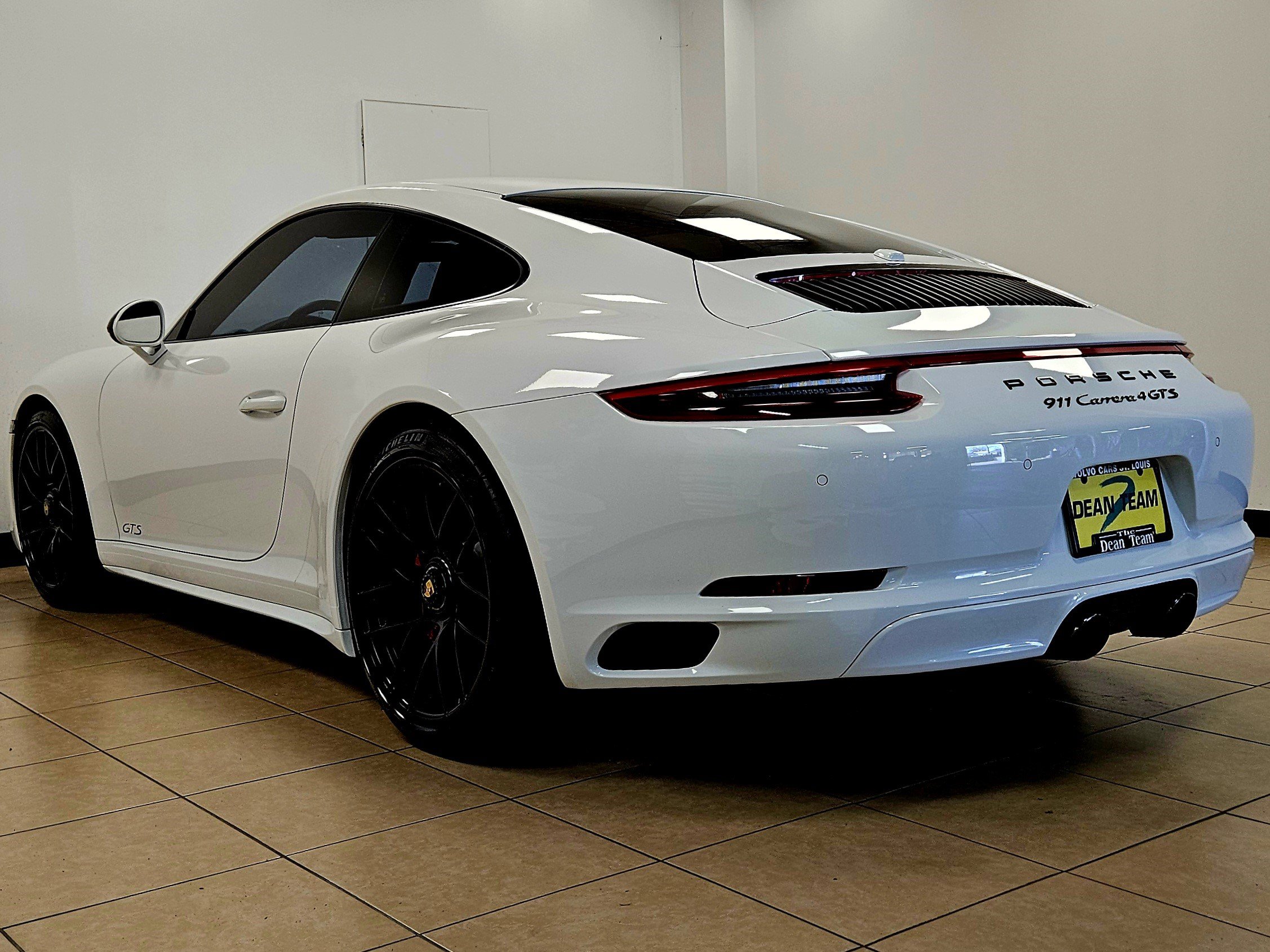 Used 2019 Porsche 911 Carrera 4 GTS image 5